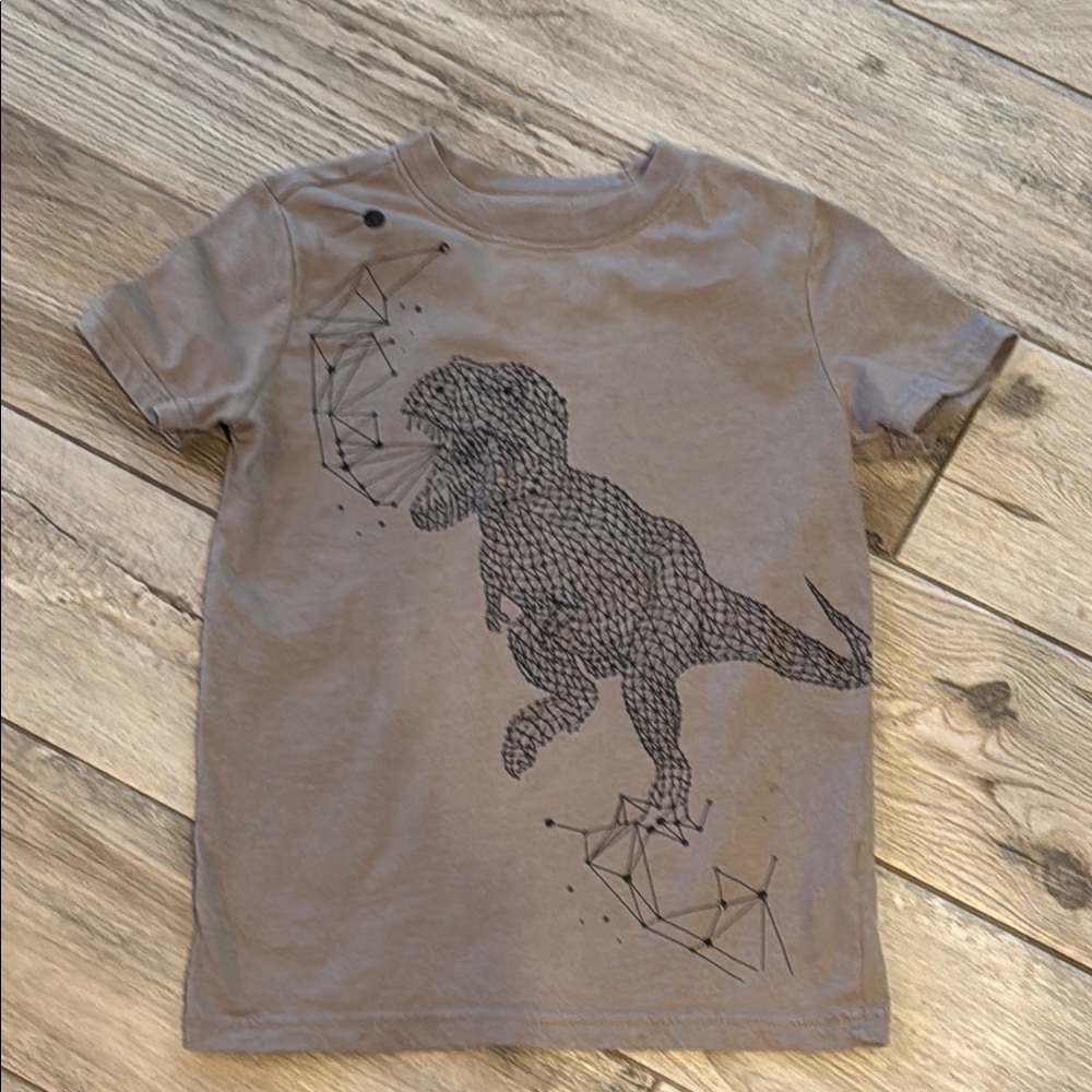 EUC Cat & Jack Dino t-shirt, sz 6/7 S